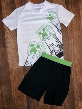 Minecraft Boys' White and Black Pajama Set with Green Accents